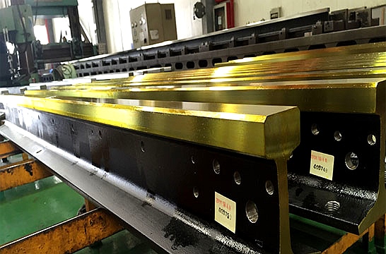 機(jī)器人行走導(dǎo)軌：賦予機(jī)械精準(zhǔn)移動的 “筋骨”